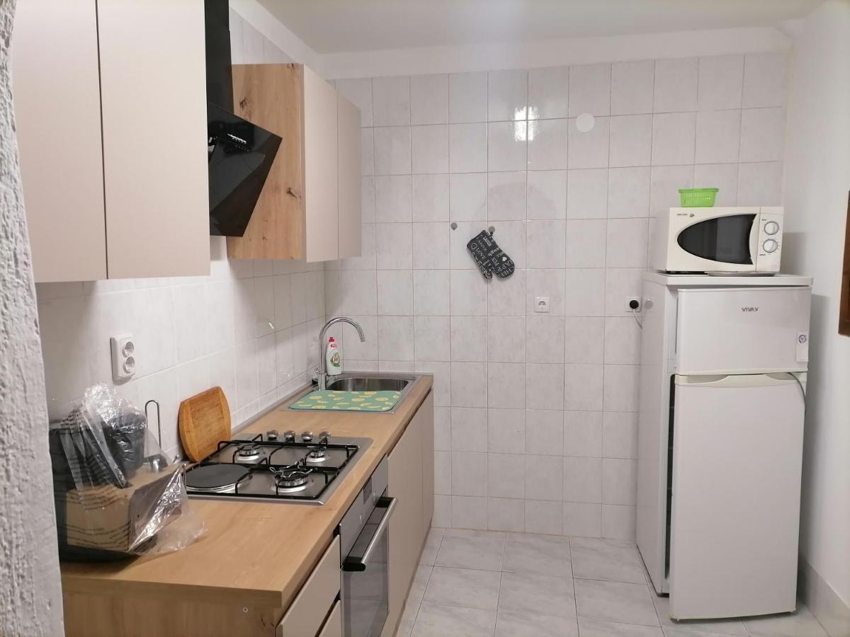 Apartman Zepina พูลา ภายนอก รูปภาพ