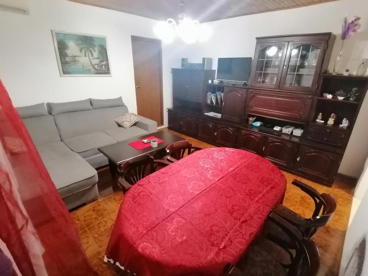 Apartman Zepina พูลา ภายนอก รูปภาพ